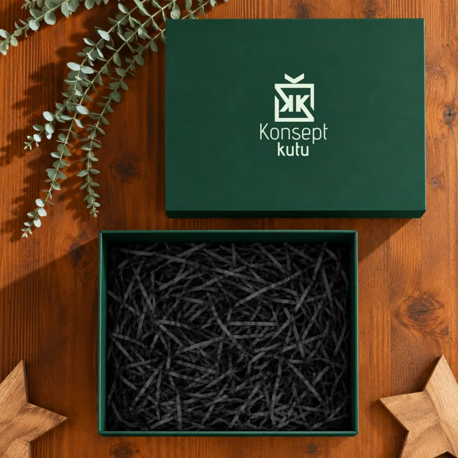Yeşil E Dalga Mikro Oluklu Mukavva — 31x26x15 cm ebadında E Dalga Mikro Oluklu Mukavva kutu & kutu içi süs pelur kağıdı