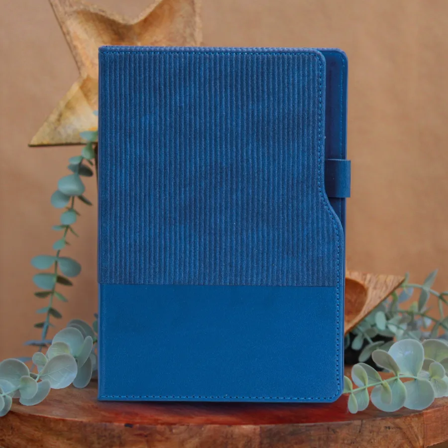 Lacivert Kadife Defter — 13x21 cm, Kapak üstüne baskı yapılabilir. (Renkleri mevcuttur,Sorunuz)