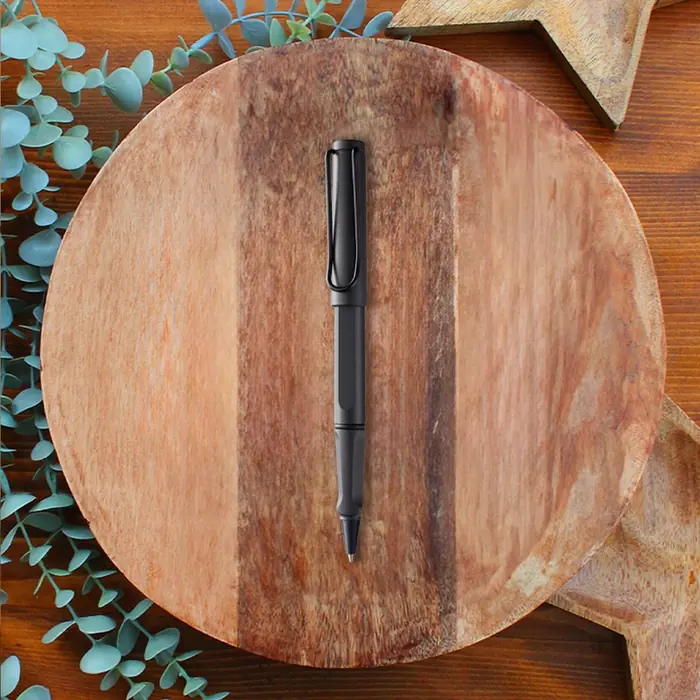 LAMY safari Roller Kalem — Boyut: 140 x 12 x 12 mm Ağırlık: 22 gram