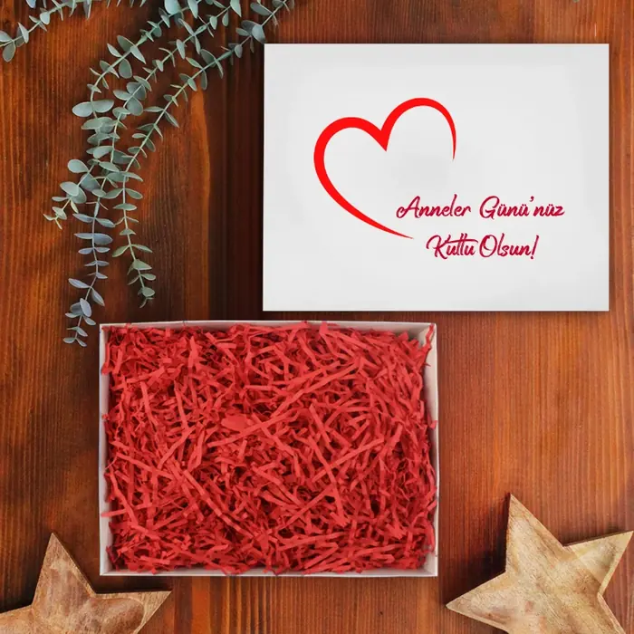 Beyaz Kutu Üstü Logo Baskısı — 30x24x10 cm Boyutunda 350 gr mat selefon kağıt malzemesinden oluşturulan beyaz renk kutu…