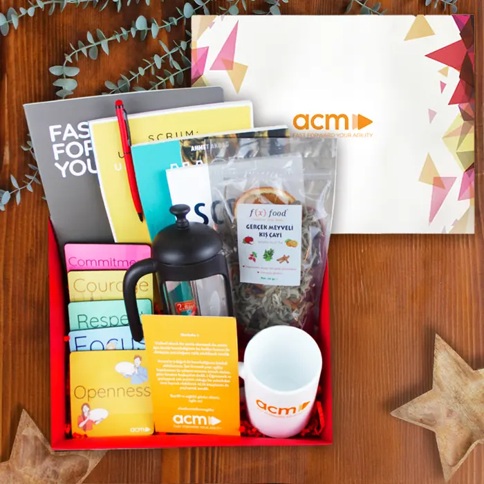 ACM Danışmanlık — 30x24x10 cm American Bristol Kutu & Kutu İçi Zigzag Kağıt, SCRUM: Usta Sorulara Uzman…