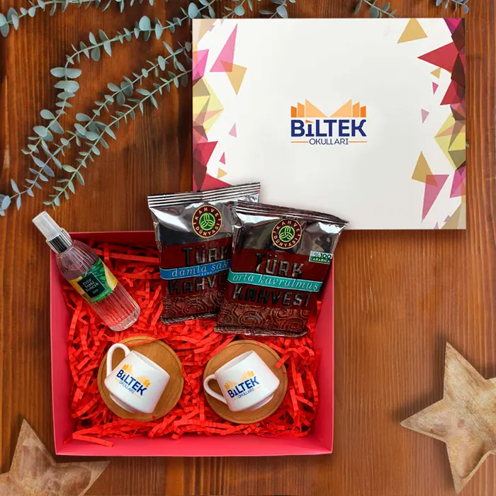Biltek Eğitim Kurumları — 30x24x10 cm Konsept Kutu Standart Kutusu Üstü Sticker & Kutu İçi Zigzag Kağıt, 2 Adet…