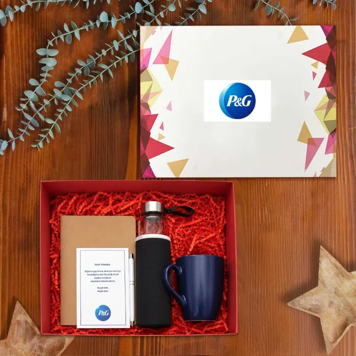 P&G — 30×24×10 cm Konsept Kutu Standart Kutusu Üstü Sticker & Kutu İçi Zigzag Kağıt, Logo…